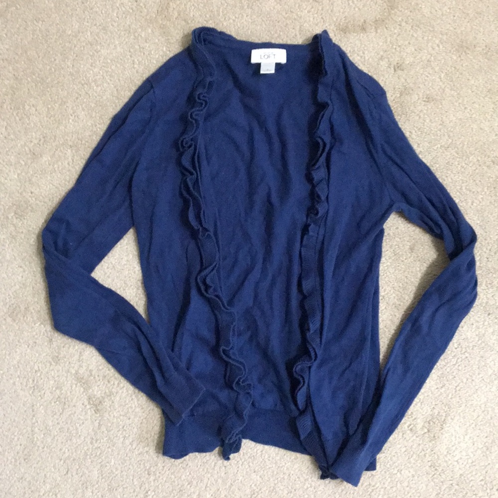 💕 Women’s LOFT ruffle cardigan